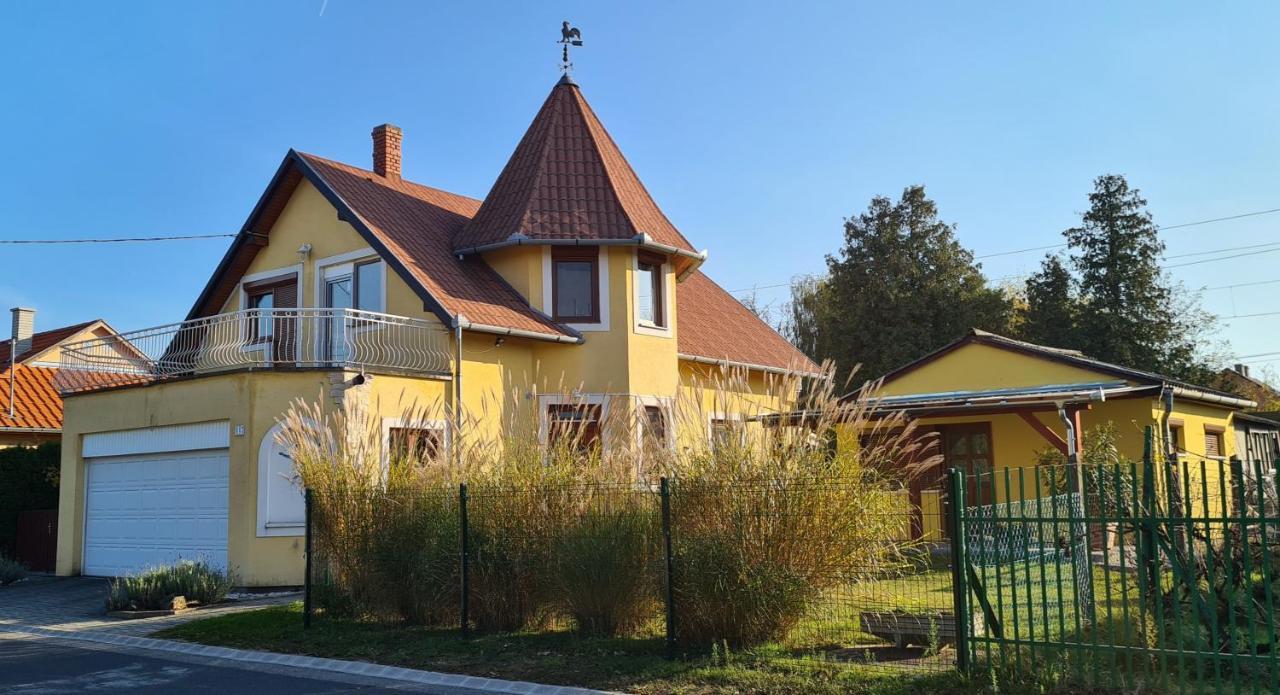 Hajas Familia Kiado Szobak Balatonmáriafürdő المظهر الخارجي الصورة