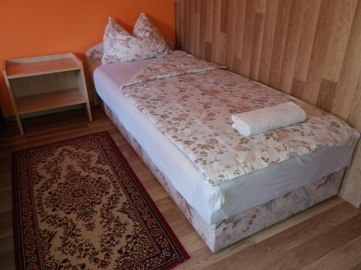 Hajas Familia Kiado Szobak Balatonmáriafürdő المظهر الخارجي الصورة